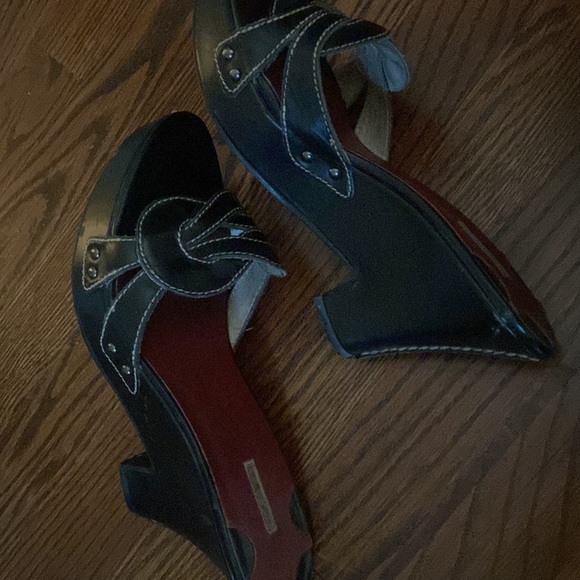 Black/white - Picture 4 of 4